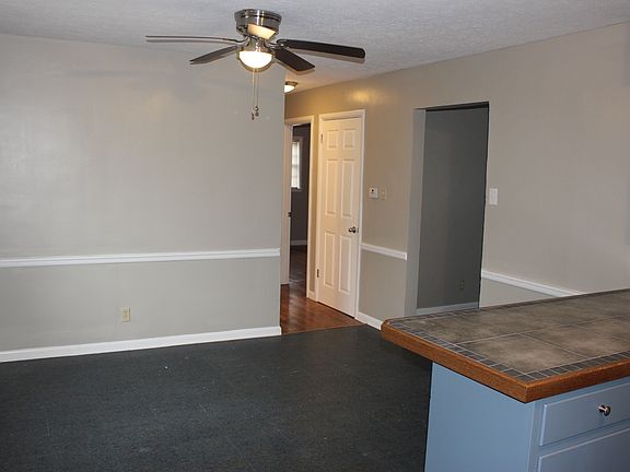4th image of 246 Hill Ct