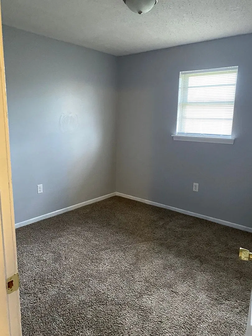 129 Maple Grove Way — Photo 4