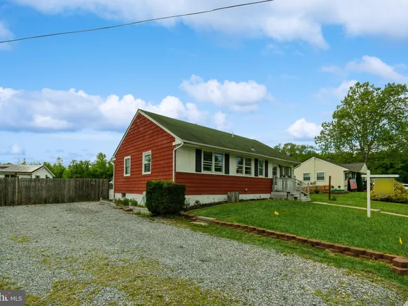 6 Donna Dr, Pedricktown, NJ 08067