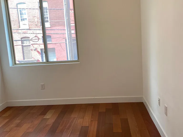 1028 Wood St #2F — Photo 5