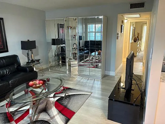 1015 Cornwall Dr #1015-A — Photo 6