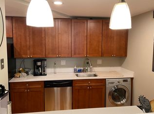 17 Bow St APT 22, Somerville, MA 02143