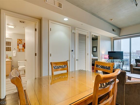 4th image of 353 Bonneville Ave #623