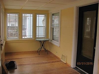 2nd image of 1591 Olivewood Ave