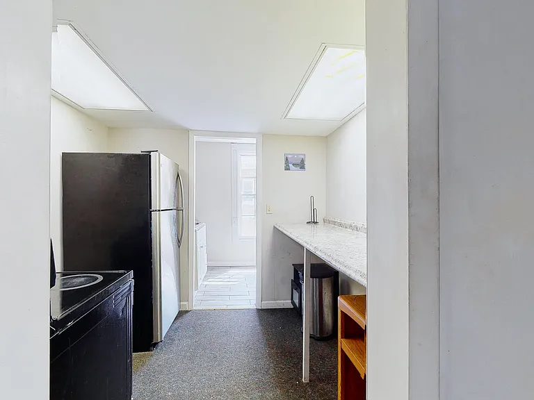 38 Trumbull St — Photo 81