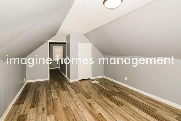3826 Yates Ave N — Photo 9