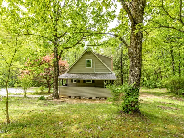 418 Lawton Brown Rd, Crab Orchard, TN 37723