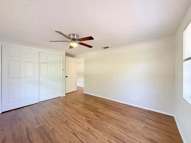 15839 Villa Dr — Photo 25