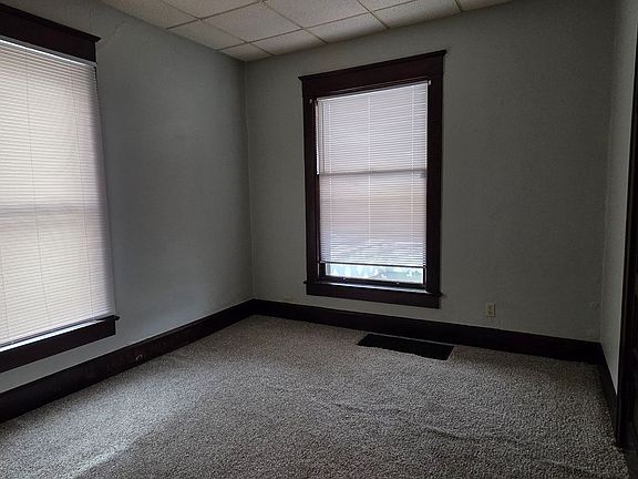 3rd image of 2012 Noble St #1
