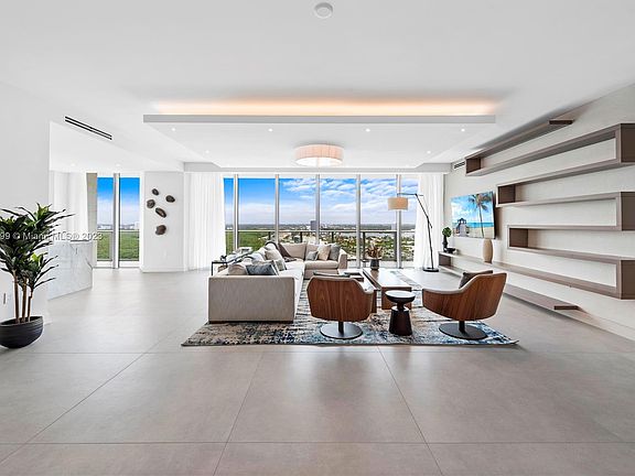 4th image of 330 Sunny Isles Blvd #Uph01