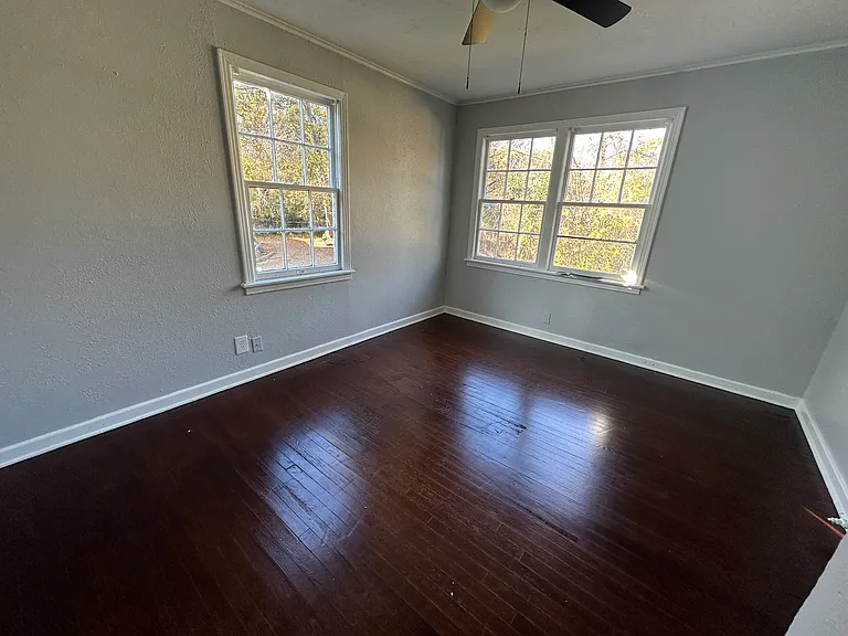 124 E Olive St #124 — Photo 5
