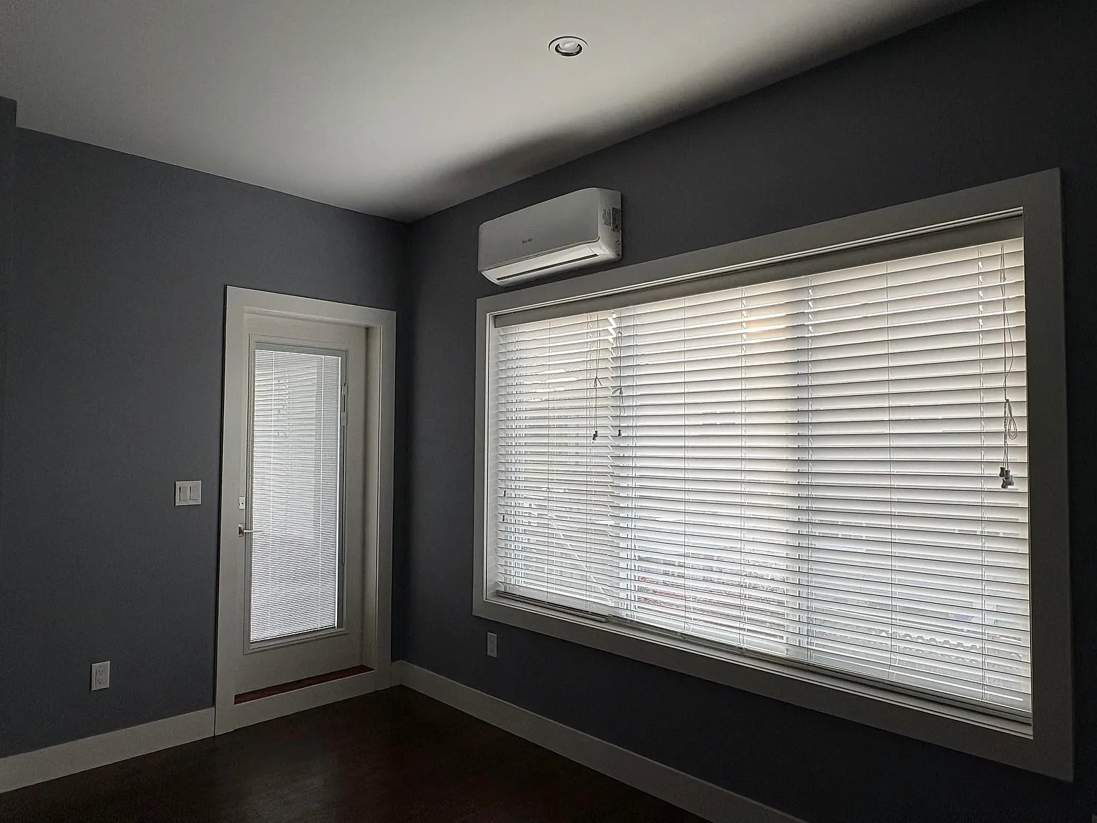 2 bed, 650 sqft, $2,100 — Photo 4