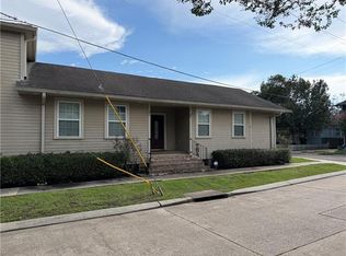 3125 Upperline St, New Orleans, LA 70125
