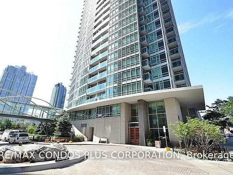 381 Front St W #705 — Photo 19