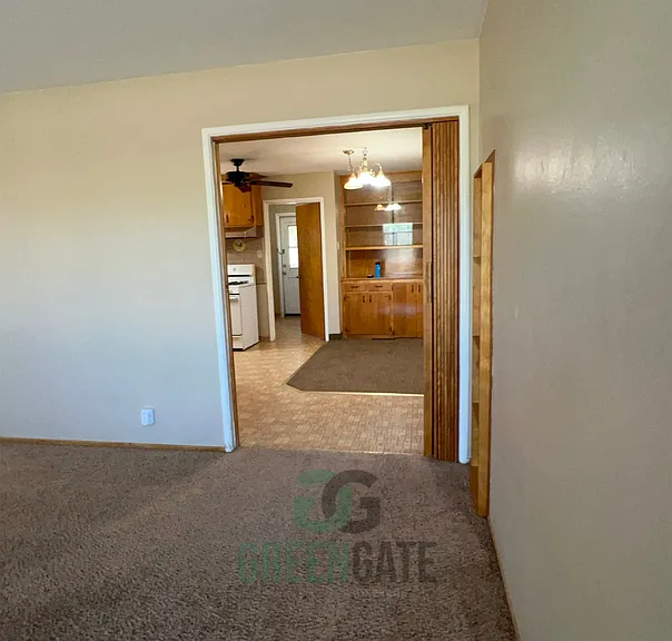 17400 E State Highway 120 — Photo 5