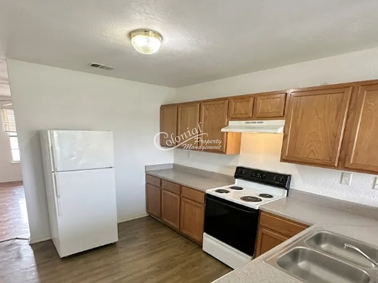 3414 Cantabrian Dr #A — Photo 4