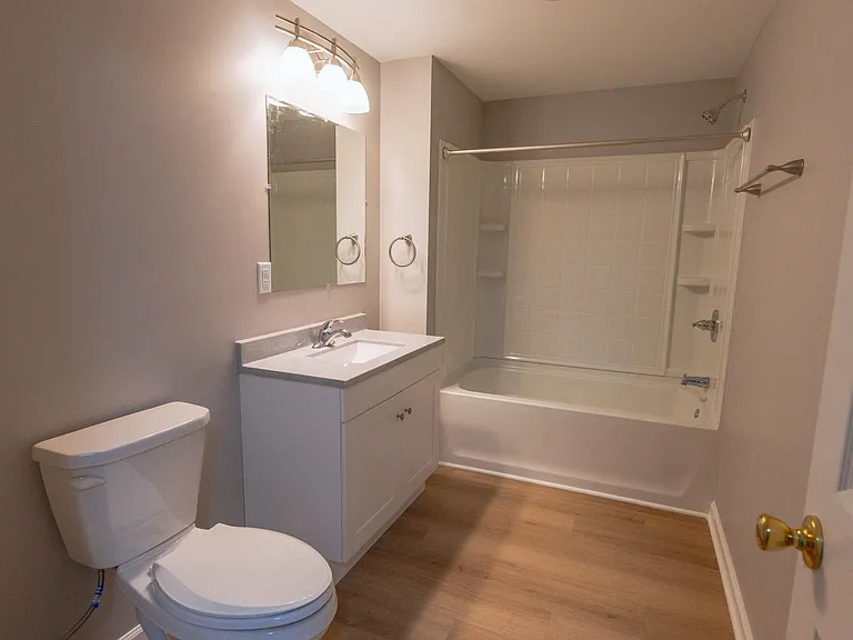 7712 N Spring Ln — Photo 8