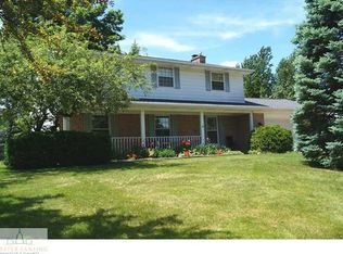 2223 Boxwood Ln, Lansing, MI