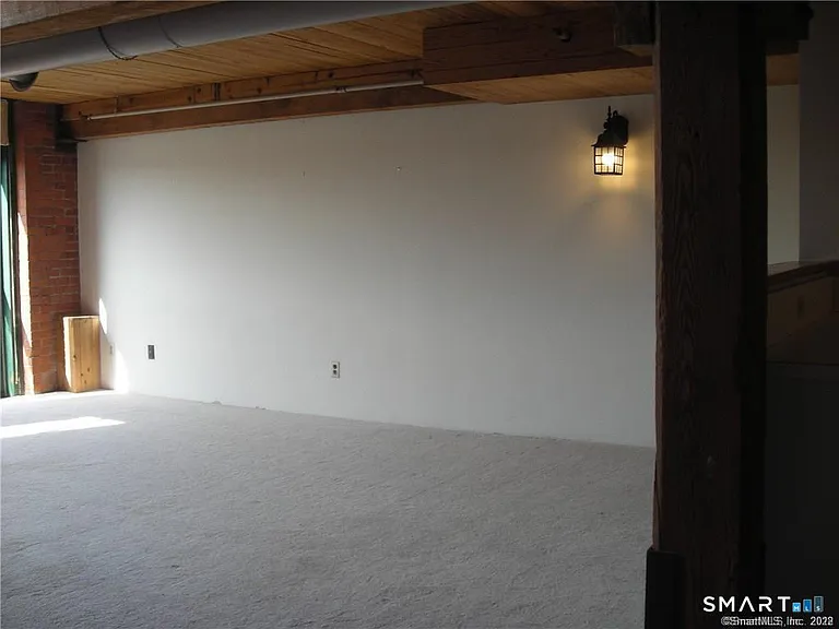 68 Thermos Ave #111A — Photo 7