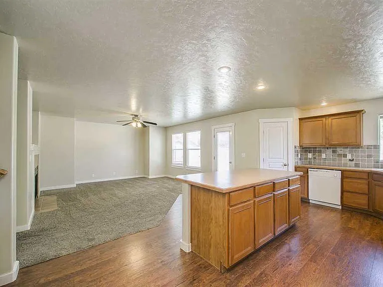 3864 S Picasso Ave — Photo 9