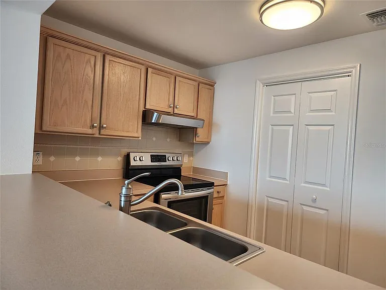 345 Bayshore Blvd #P6 — Photo 13