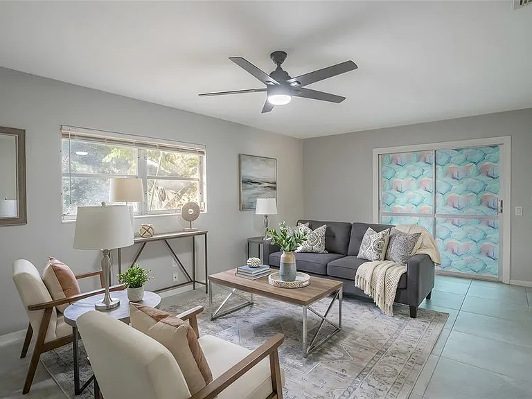 124 Shelley Dr — Photo 6