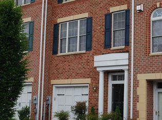 105 Hearth Ct, Baltimore, MD 21212