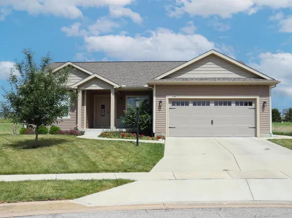 1244 Brown Ct, Washington, IL 61571
