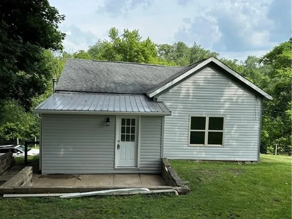 306 Monroe St, Woodsfield, OH 43793