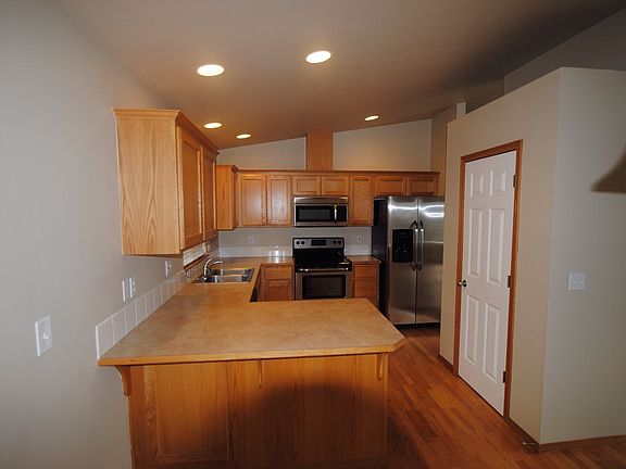 2nd image of 5009 110th Pl NE