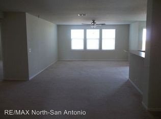 5512 Columbia Dr, Cibolo, TX 78108