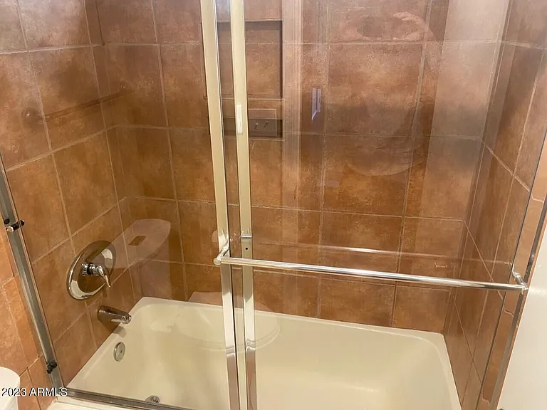 1880 E Morten Ave #106 — Photo 13