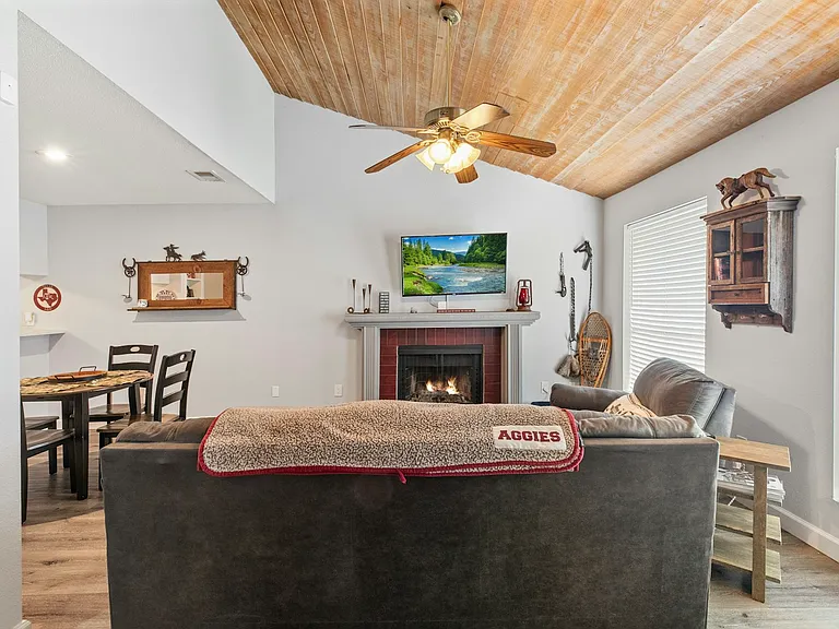1501 Stallings Dr #67 — Photo 2