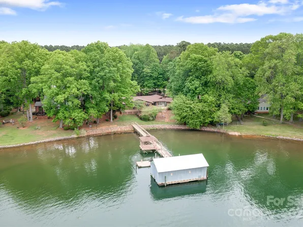 4798 Lynwood Rd, Sherrills Ford, NC 28673