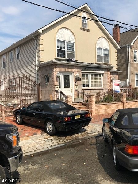 1st image of 173 1st Ave