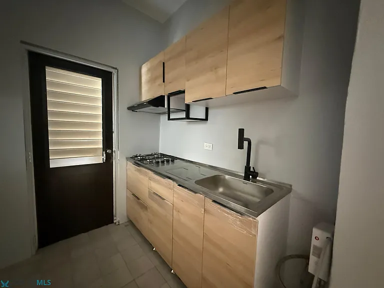 515 Calle Espana #1 — Photo 21