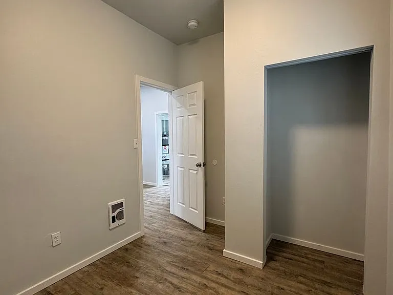 705 N Water St — Photo 13
