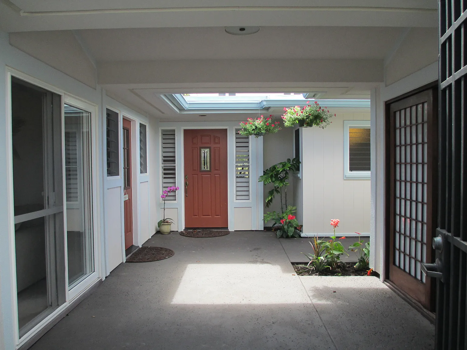 1 bed, 1.5 bath, 1300 sqft, $3,200 — Photo 4