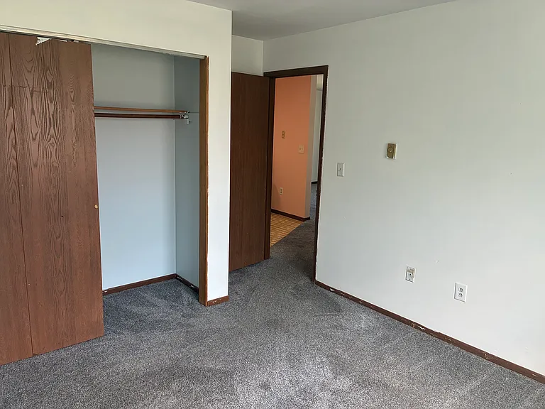 1106 Western Ave #107 — Photo 8
