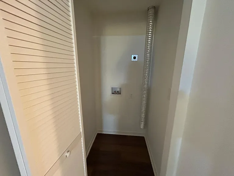647 Annafrel St #B — Photo 2