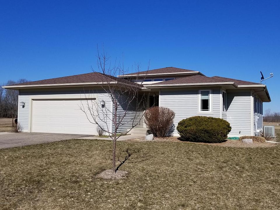 1st image of 504 Lost Oak Ln