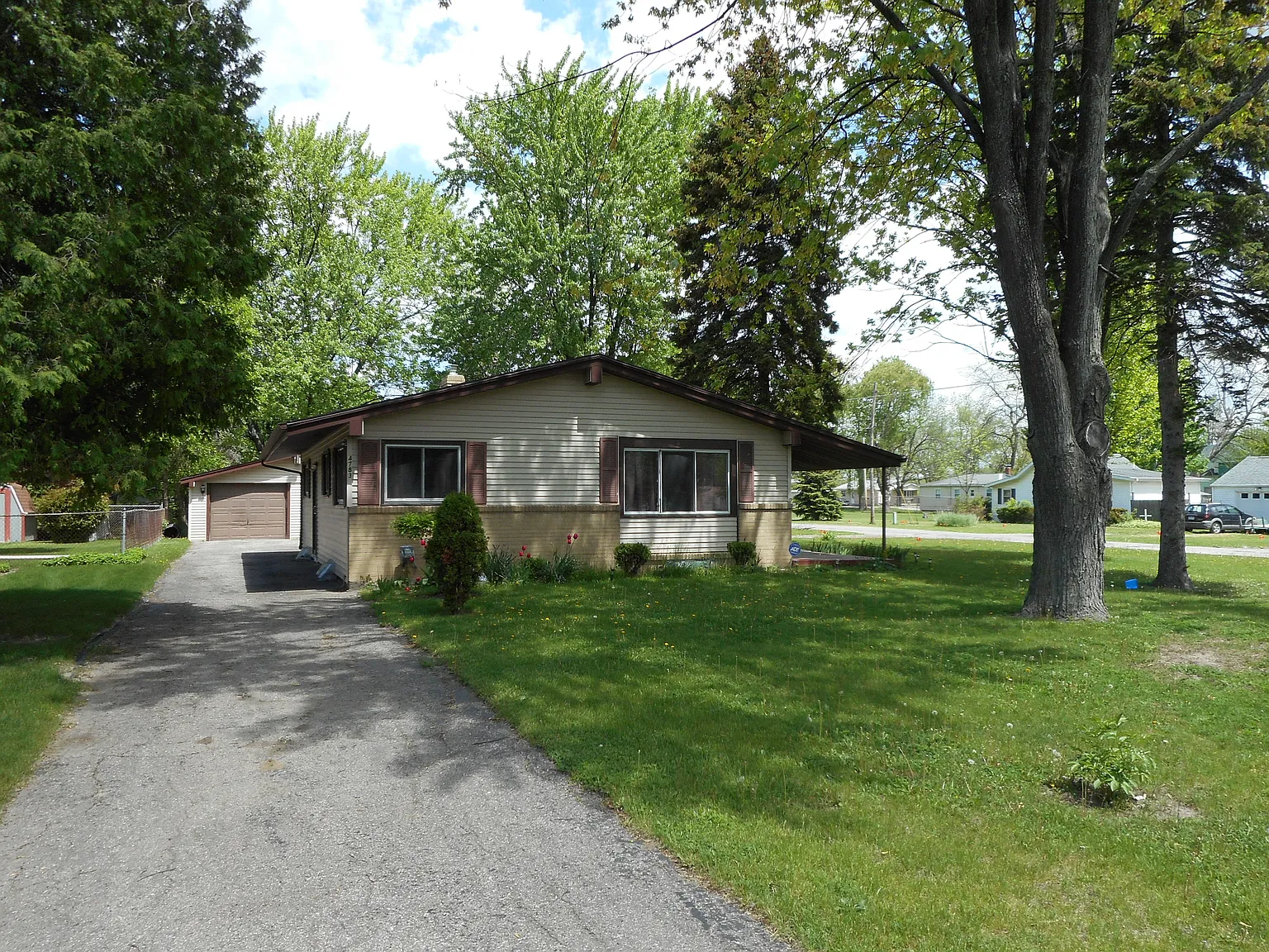 4783 Strathmoor St photo 1