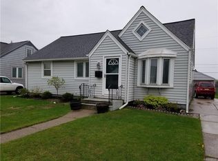 105 Rogers Dr, Cheektowaga, NY