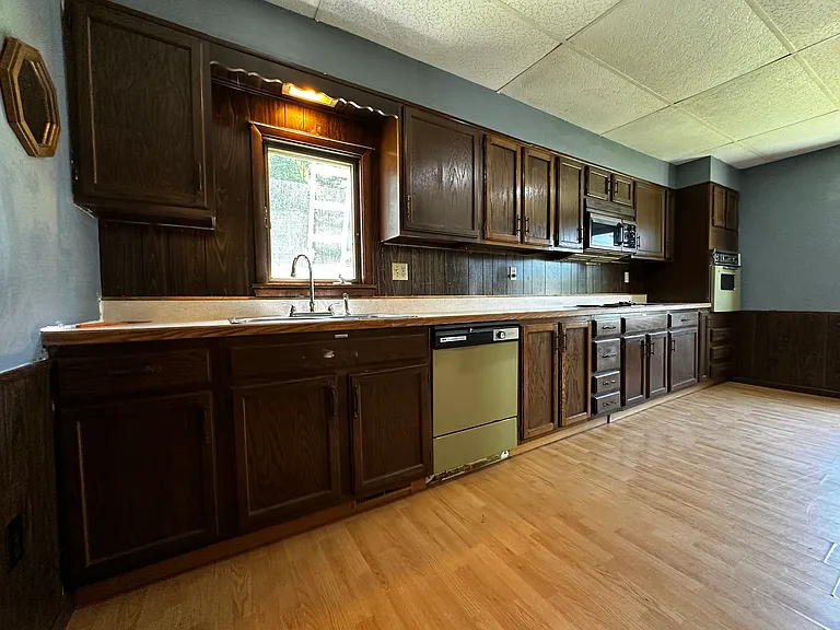 8232 Mercer St #1 — Photo 9