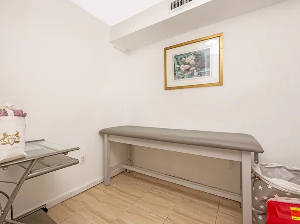 40-10 Forley Street image 11 of 35