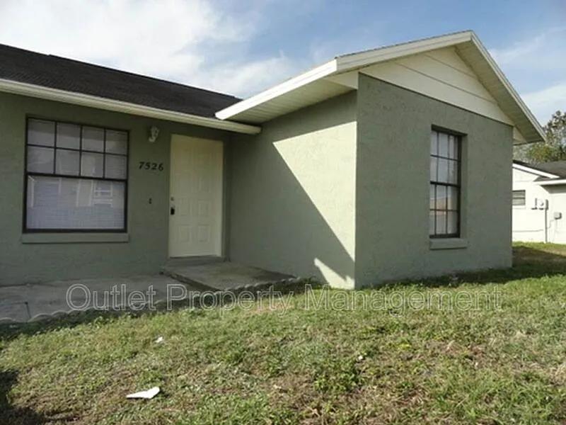7526 University Garden Dr