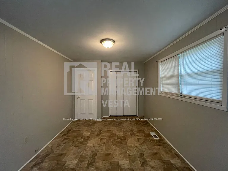 106 Hazel Dr — Photo 10