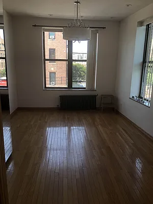 Rented by Empire State Realty | media 17