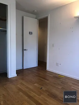 Rented by Bond New York | media 8