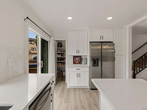 5th image of 2510 Woodlands Way